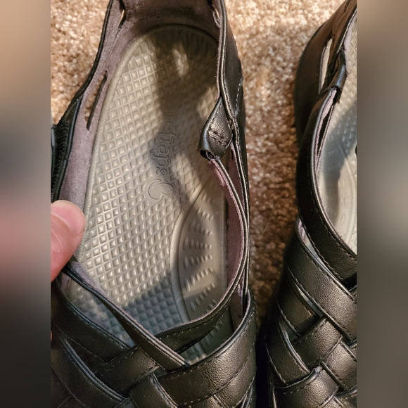 Black Braretraps Women Flats Velcro Strap - Picture 5 of 8